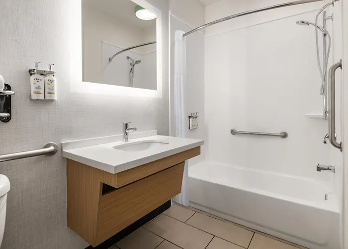 Garner Hotel Brookings By Ihg