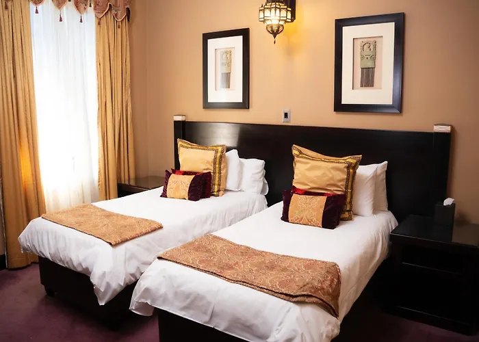 Tayfin Royale Hotel & Conference Centre