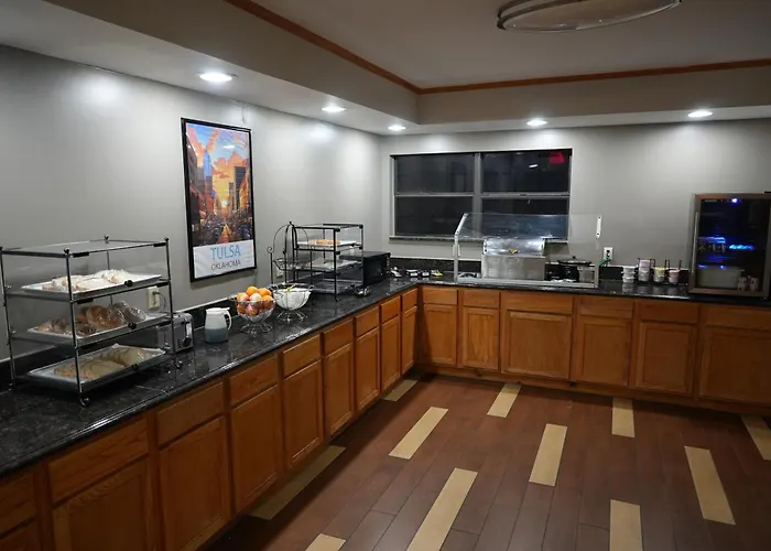 Ramada By Wyndham Tulsa Broken Arrow