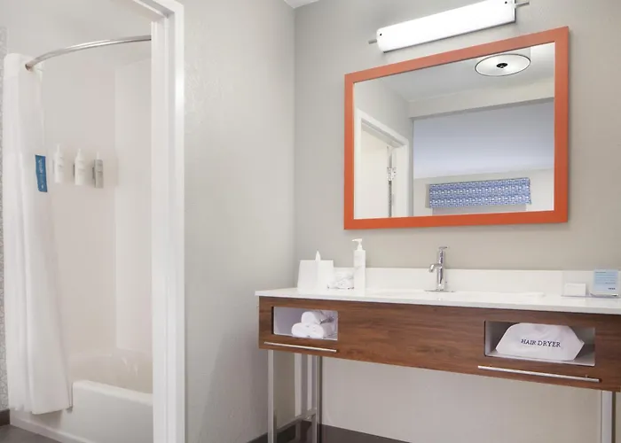 Hampton Inn & Suites Cleveland-Mentor