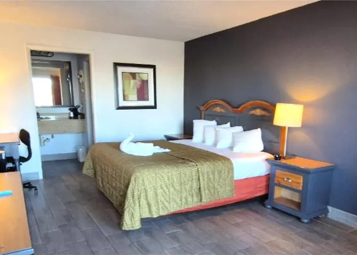Suite Dreams Hotel