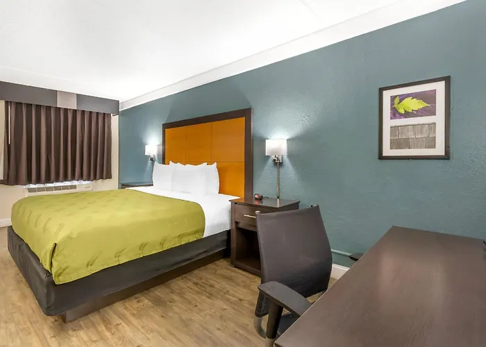 Quality Inn & Suites North Charleston - Ashley Phosphate