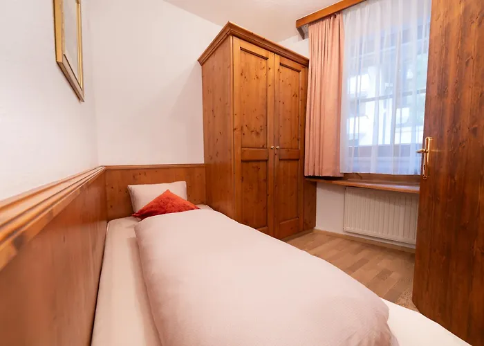 Hotel Garni Castel B&B