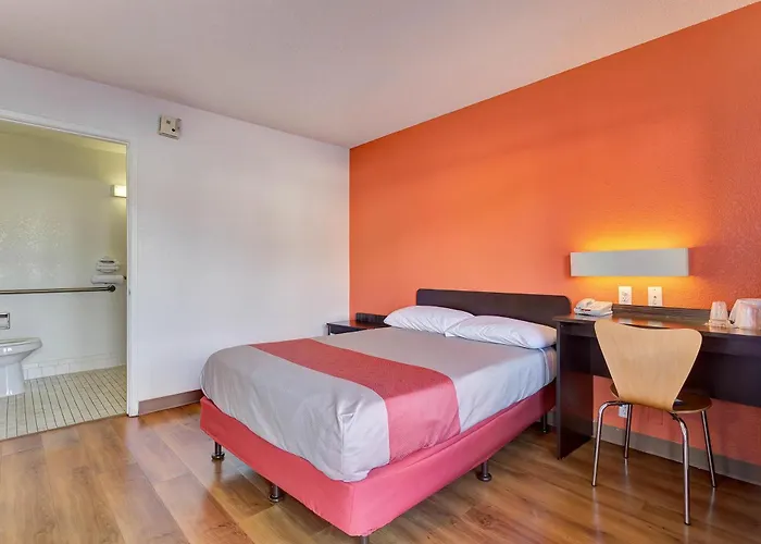 Motel 6 Santa Rosa - South