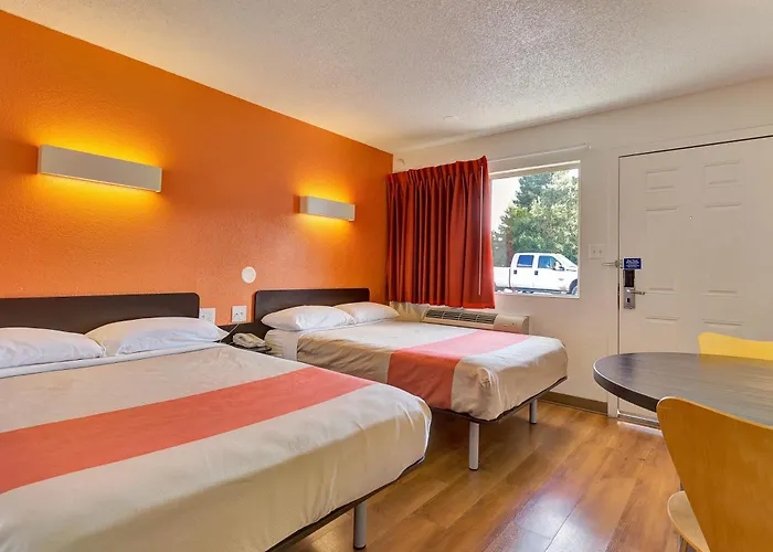 Motel 6 Santa Rosa - South
