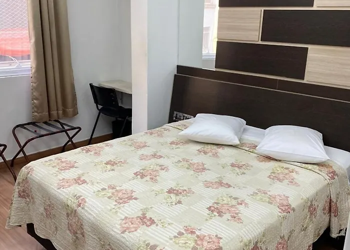 Hotel Calstar