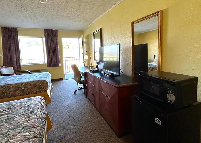 Lake Logan Inn