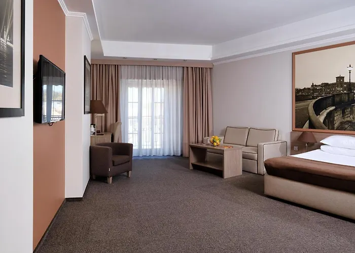Rius Hotel Lviv