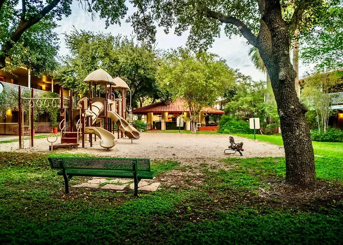 Family Garden Inn & Suites