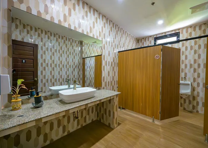 Jurias Garden Hotel
