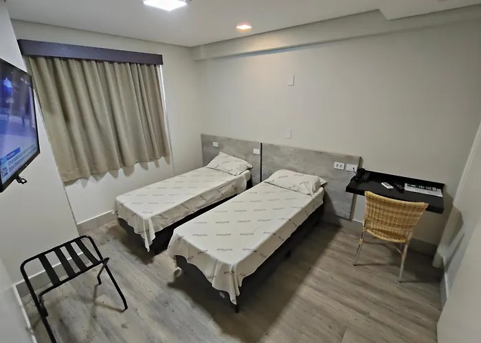 Hotel Avalon Maringa Economico
