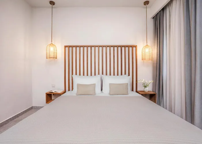 Elies 33 Bio Retreat (Adults Only)