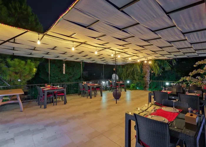 Garden Bloom Hotel