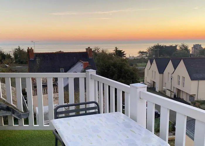 B&B Villa La Korrigane Cuisine Privative Vue Mer Plage A Pied Petit-Dejeuner Bio 4 Personnes