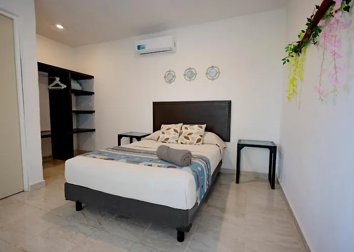 Puerto Morelos Hotel Las Palmas - Near The Beach