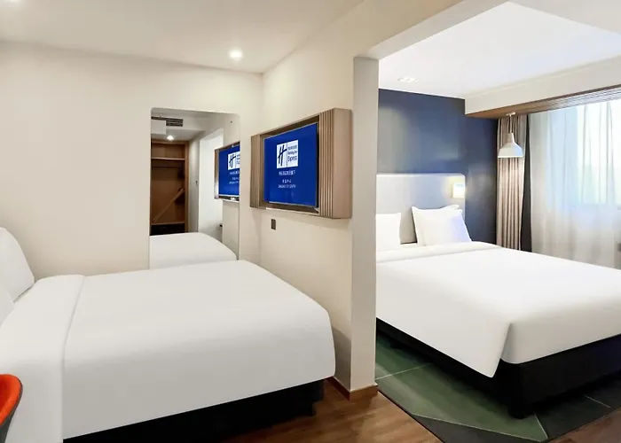 Holiday Inn Express Qingdao City Center By Ihg