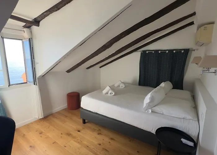 Hotel Posta Vecchia