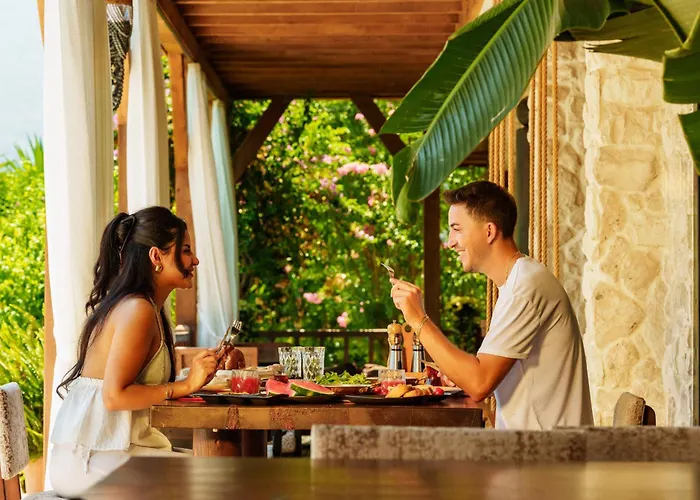 Naturelife Bungalows & Spa - Free Access To Odile Hotel