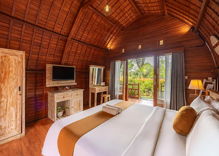 Cove Jiwana Villa
