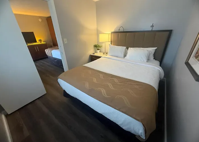 Naval Suites By Fairbridge