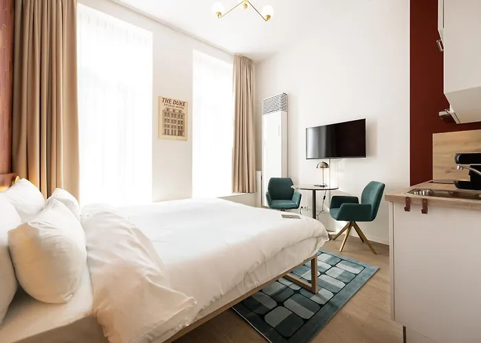 Duke Studio Hotel
