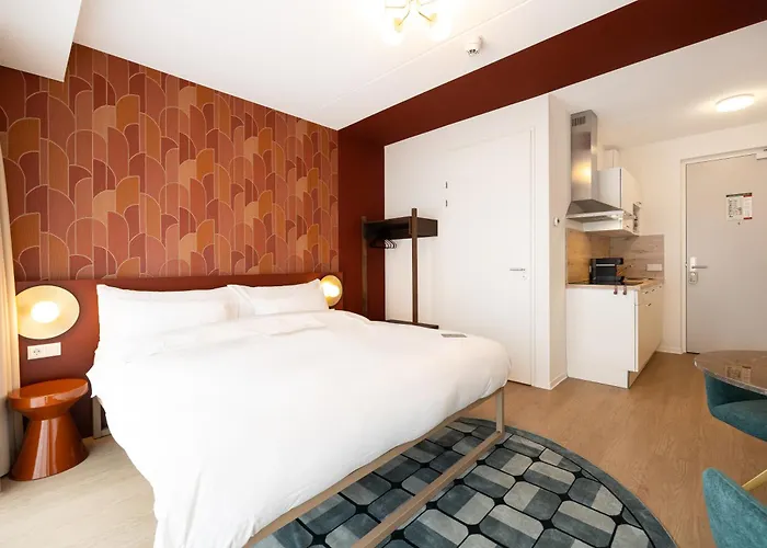 Duke Studio Hotel