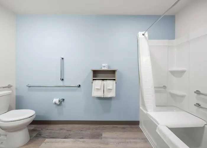 Woodspring Suites Medford Near I-5