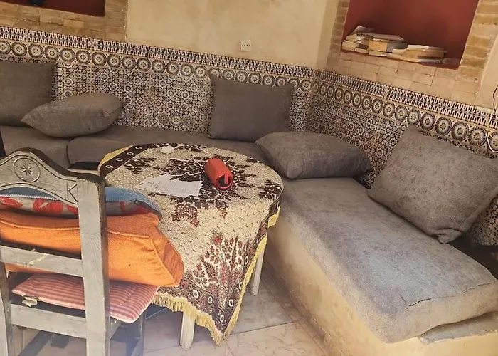 Hostel & Riad