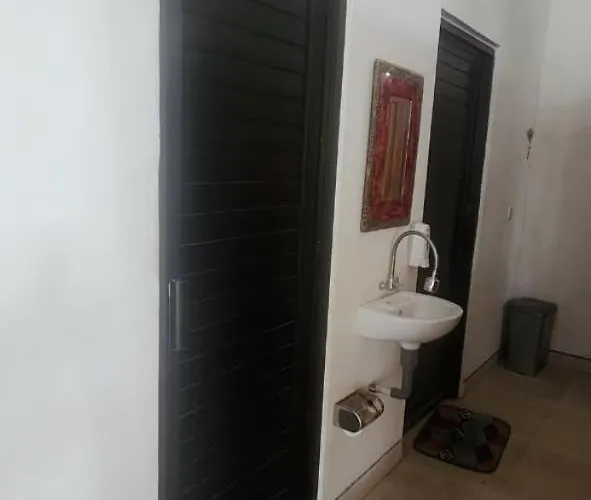 Harmony Kelingking Hostel