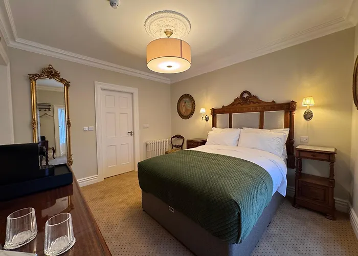 Cashel Regency Townhouse