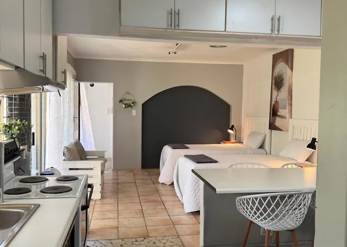 Atterbury Value Bed And Breakfast Garsfontein
