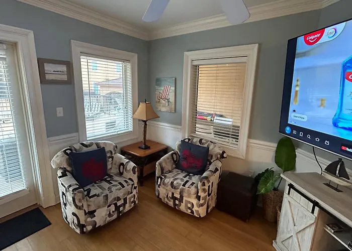 Unique 3Br, 1 Of 5 Condos W/Huge Poolside Patio, Steps To Beach & Pier, Gated