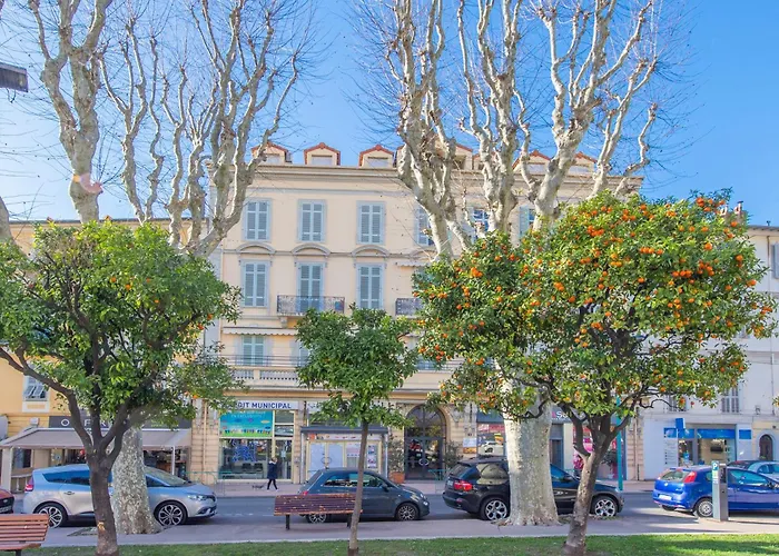 JARDIN DES MUSES - 2 PIECES - PARKING Carré d'or Menton