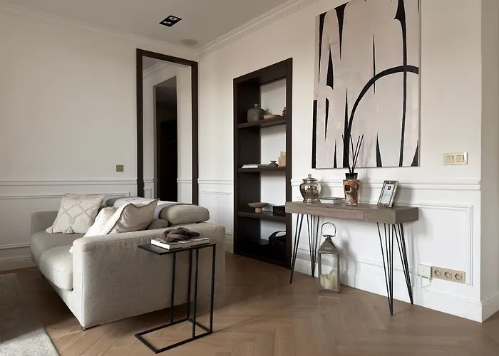 Croisette Luxury Retreat