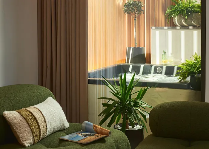 Diastar Luxury Suites New