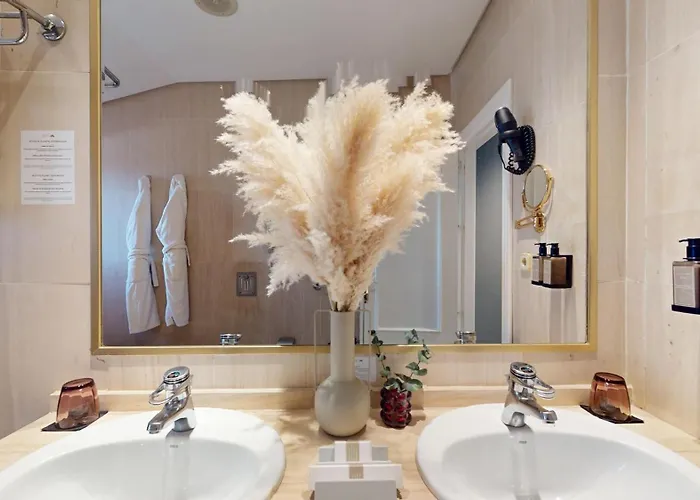 Azz Merida Medea Hotel