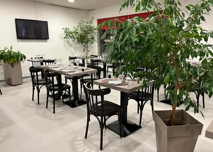 Logis Hotel Noemys Brive - Restaurant Le Teinchurier