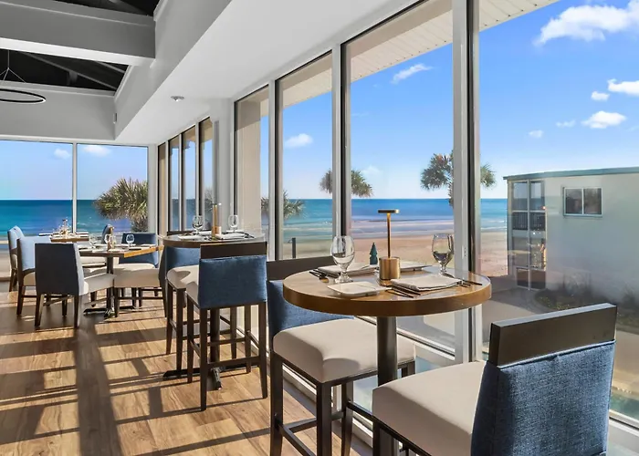 Oceanfront Litchfield Inn
