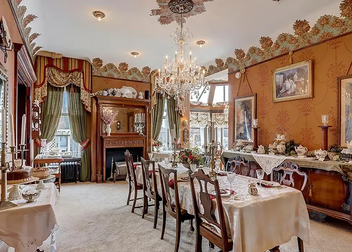 Schuster Mansion Bed & Breakfast