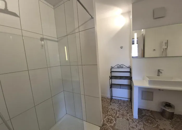 Contact Hotel Le Minervois - Hotel & Restaurant Au Nord De Carcassonne