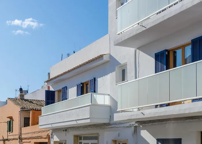 Port Apartments