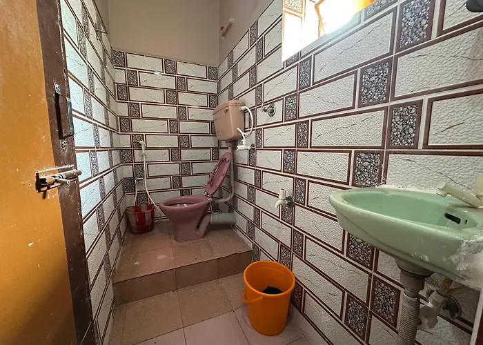 Monalisa Lodge