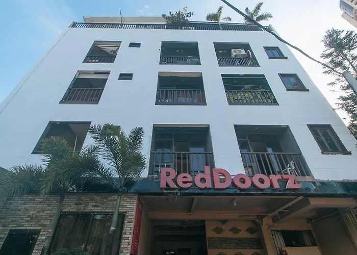 Reddoorz Plus At Canley Residential
