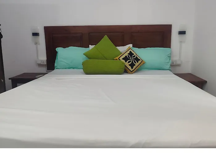 White Villa Hotel