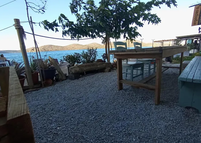Εlounda Menta Mare