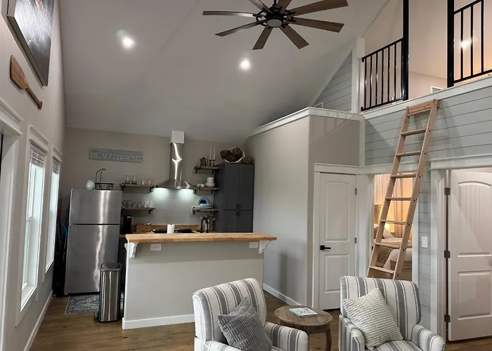 Beach House With Breathtaking Sunsets - Perfect For Couples And Families!