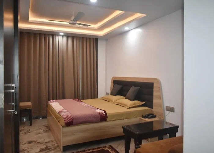Hotel Neelkanth