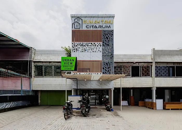 Urbanview Rumah Tamu Citarum Near Stasiun Tawang Semarang
