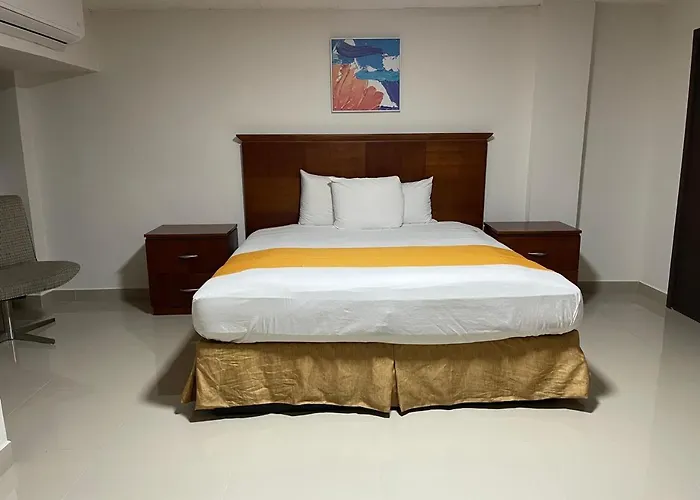 Hotel Frontera Baja