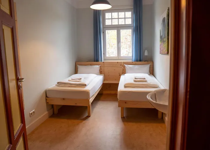Albgut - Uebernachten Im Kulturdenkmal Altes Lager In Der Ehemaligen Offiziersunterkunft So1